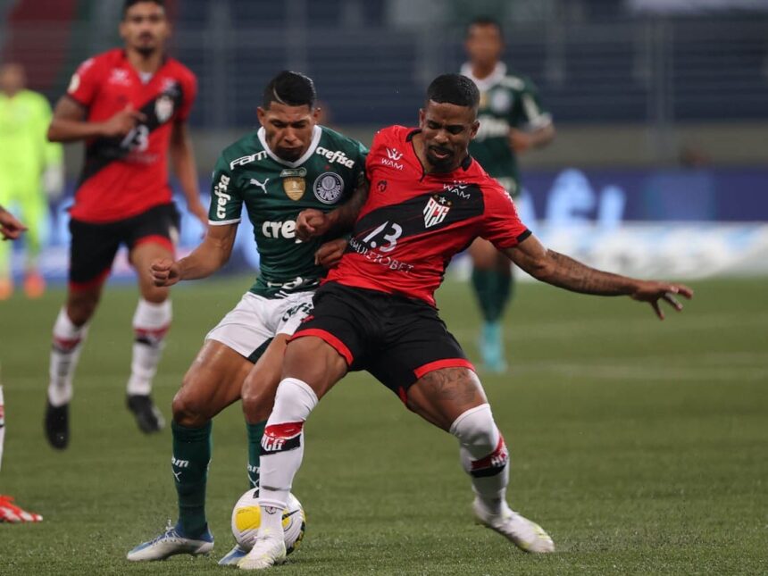 Atlético-MG x Palmeiras: Onde assistir, escalações e arbitragem